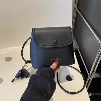 Популярная в этом году маленькая женская сумка, новая нишевая модная сумка-ведро с высокой текстурой, модная универсальная сумка-мессенджер через плечо чёрный