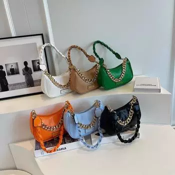 Популярная в этом году модная и иностранная сумка для отдыха 2024 года, летняя новая сумка-мессенджер через плечо, персонализированная, модная маленькая сумка чёрный