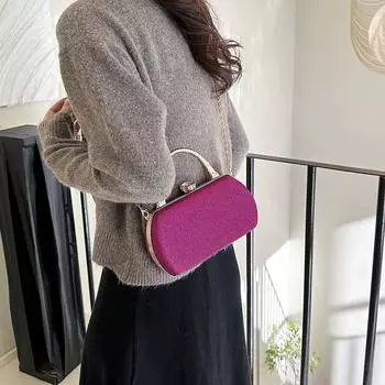 Популярная в этом году нишевая сумка женская сумка 2024 лето новая корейская версия цепочка косая сумка сумка-коробка для переноски золотой