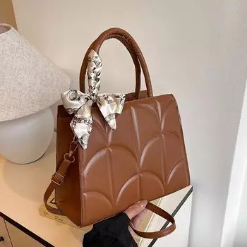 Популярная в этом году сумка через плечо, осенняя нишевая дизайнерская модная сумка-мессенджер, женская высококачественная портативная маленькая квадратная сумка коричневый