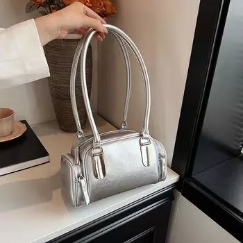 Популярная в этом году сумка на одно плечо для женщин 2024 года, новая летняя универсальная ручная маленькая квадратная сумка, корейская версия, известная в Интернете сумка подмышкой