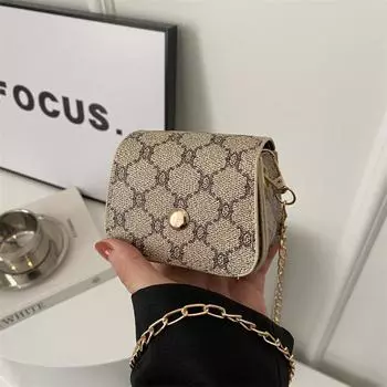 Популярная в этом году сумка женская 2024 новая цепочка повседневная маленькая квадратная сумка модная сумка через плечо корейская версия простая сумка-мессенджер