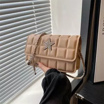 Популярная в этом году сумка женская 2024 новая повседневная сумка через плечо, персонализированная текстура модная цепочка через плечо маленькая квадратная сумка чёрный