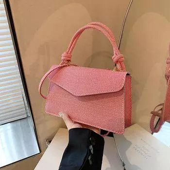 Популярная в этом году сумка женская 2024 новая нишевая летняя сумка-мессенджер с текстурой на одно плечо подмышкой портативная маленькая квадратная сумка чёрный