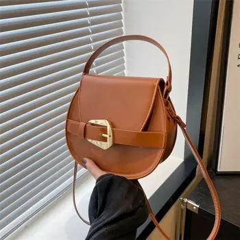 Популярная в этом году сумка женская 2024 новая модная большая вместительная модная фактурная сумка-мессенджер через плечо персонализированная седельная сумка чёрный