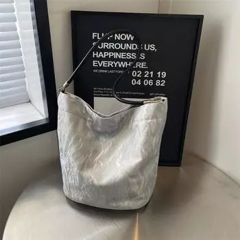 Популярная в этом году сумка женская большая вместимость 2024 новая универсальная сумка через плечо текстура популярная сумка-ведро