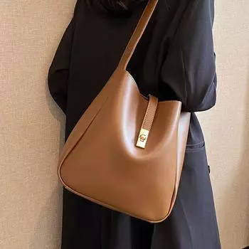 Популярная в этом году сумка женская большая вместимость 2024 новая модная простая и универсальная сумка через плечо осенняя сумка-ведро коричневый