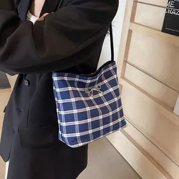 Популярная в этом году сумка женская летняя универсальная 2024 новая модная сумка через плечо клетчатая женская сумка-ведро