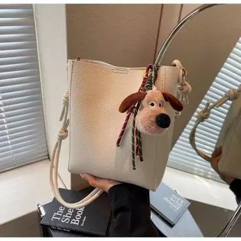 Популярная в этом году сумка женская осенне-зимняя универсальная 2024 новая модная ретро женская сумка-ведро через плечо чёрный