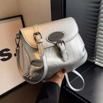 Популярная в этом году текстурированная нишевая дизайнерская сумка, новинка 2023 года, женская сумка, летняя модная сумка через плечо с цепочкой, маленькая квадратная сумка