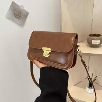 Популярная в этом году женская маленькая квадратная сумка 2024 зимняя новая сумка женская модная косая сумка-слинг повседневная сумка через плечо для поездок на работу чёрный