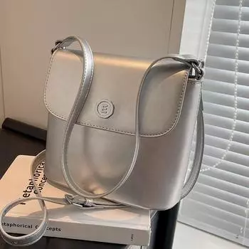 Популярная в этом году женская сумка 2023 года: новая модная и высококачественная сумка через плечо на одно плечо, глянцевая сумка-ведро из лакированной кожи