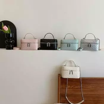 Популярная в этом году женская сумка 2024 года: новый стиль с простым темпераментом, сумка через плечо в стиле ретро, сумка в классическом стиле.