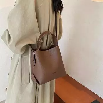 Популярная в этом году женская сумка 2024 года, новая сумка-мессенджер через плечо, вместительная, универсальная, портативная сумка-ведро для поездок на работу