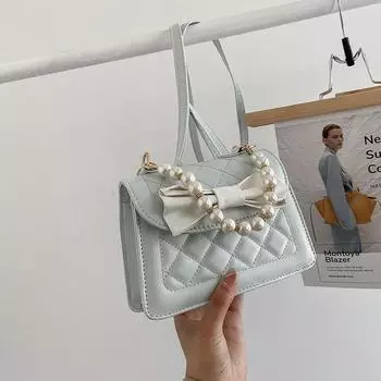 Популярная женская сумка 2024 года, новая корейская версия, модная сумка на запястье с цепочкой из бисера, модная сумка-мессенджер с ромбовидной текстурой белый