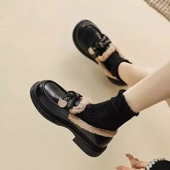 Популярные мягкие кожаные черные бархатные женские зимние бархатные теплые туфли в британском стиле маленькие кожаные туфли пушистые одинарные туфли женские 35