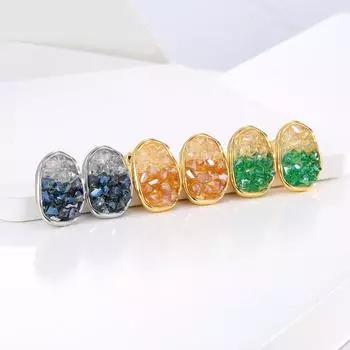 Популярные простые и универсальные серьги-пряжки с поворотным креплением, характерные для знаменитостей, осенние и зимние серьги