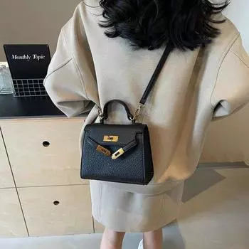 Популярные сумки этого года, высококачественные фактурные сумки-ниши, женские весенние новинки 2024 года, модные универсальные сумки-мессенджеры через плечо one-size-fits-all чёрный