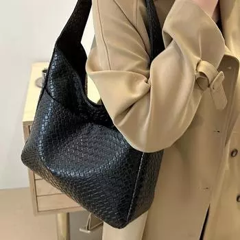 Популярные сумки этого года Женские сумки-тоут для поездок на работу Ретро-сумки-подмышки в стиле ниши Иностранные сумки через плечо красный