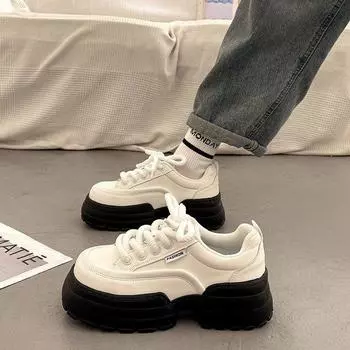 Популярные универсальные маленькие белые туфли Muffin, женские весенние и летние туфли на толстой подошве 2024 года, новые повседневные спортивные туфли с увеличенным размером 35 белый