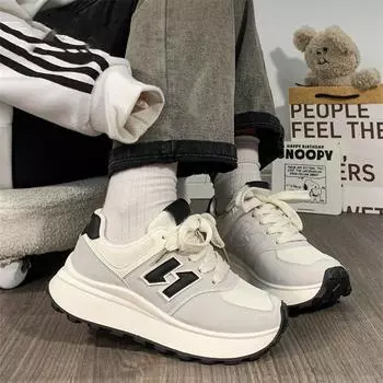 Популярные женские туфли для папы, универсальные спортивные женские туфли, весна и осень, новые супер-пожарные туфли Forrest Gump Board, усиленные толстые подошвы 35 чёрный