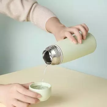 Портативная портативная чашка для воды для мальчиков и девочек из нержавеющей стали 304, внутри и снаружи, вакуумная чашка 401-500ml белый