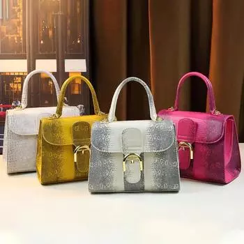 Портативная вместительная сумка в форме подушки для женщин из рыбьей кожи, жемчужно-красная, розовая, свадебная, легкая сумка высокого качества, роскошь