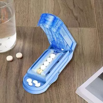 Портативный резак для таблеток со скрытым острым лезвием из нержавеющей стали, компактный дизайн, многоразовый инструмент для резки таблеток 10ML красный