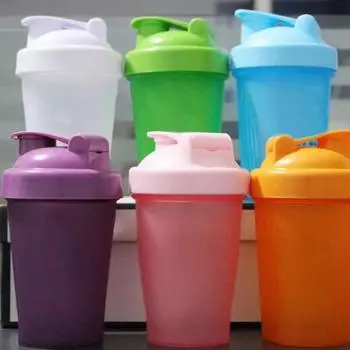 Портативный шейкер для бутылки с водой на 400-500 мл с шариком для венчика из нержавеющей стали фиолетовый