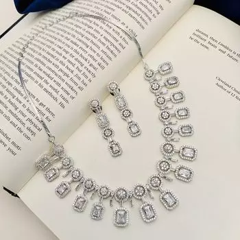 Посеребренные бриллиантовые круглые колье комплект бриллиантовых колье комплект для женщин белый