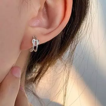 Посеребренные серьги-гвоздики S925 японские и корейские полукруглые серьги-гвоздики с полыми линиями в уличном стиле в форме сердца