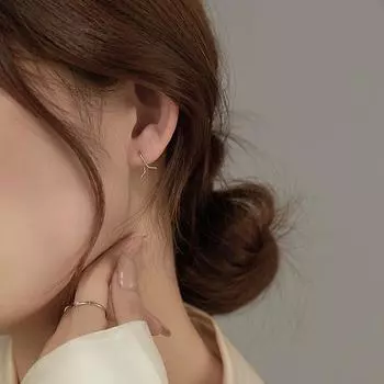 Посеребренные серьги S925, нишевый дизайн, серьги с линией холодного ветра, женские новые трендовые, простые, индивидуальные серьги в форме буквы Y в стиле ретро