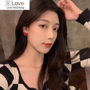 Поступление Красного Цвета Любовь Формы Серьги-гвоздики Клипсы Простые Легкие Серьги-манжеты Милый Темперамент Клипсы для Ушей