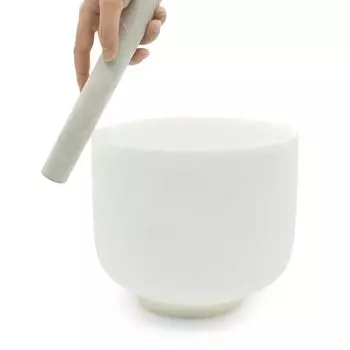 Поющая чаша Ennbom Crystal Bowl с замшевой колотушкой и резиновым кольцом для медитации, белая (8 дюймов) белый