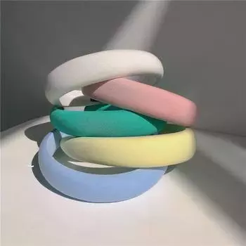 Повязка на голову из цветной губки Macaron: Широкий край для волос, идеально подходит для челки, укладки или умывания лица Cream White кремовый/белый