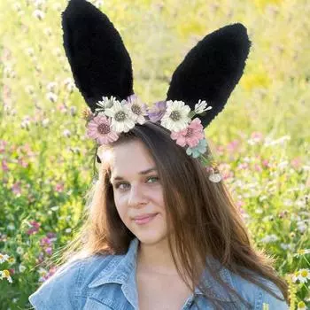 Повязка на голову с большими кроличьими ушками, декор из искусственных цветов, романтический стиль, пасхальные вечеринки, представления, головной убор чёрный