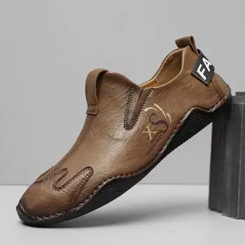 Повседневная кожаная обувь. Новые мужские без шнуровки с мягкой подошвой. Модные универсальные легкие нескользящие лоферы. 38 хаки