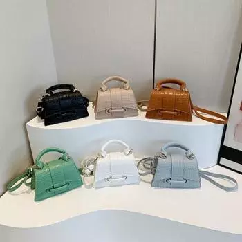 Повседневная маленькая свежая и модная мини-сумка для женщин на весну, новая модная и модная фактура, маленькая квадратная сумка через плечо на одно плечо