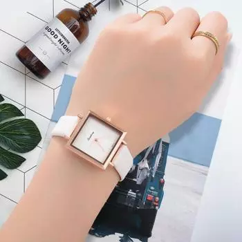 Повседневная модная тенденция, студенческие часы, креативный двухцветный женский ремень, кварцевые наручные часы One Size зелёный