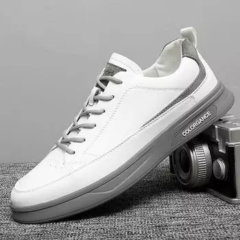 Повседневная мужская обувь, модная новейшая обувь из спилка, мужские белые туфли на плоской подошве для вождения, дышащие, удобные, уличные мокасины, мужской тренд 2022 года 39