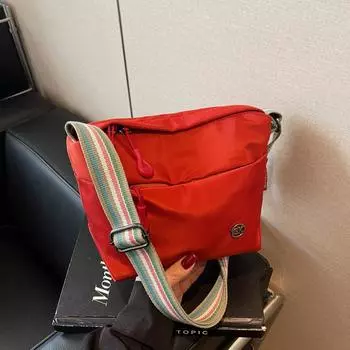 Повседневная нейлоновая сумка-хобо через плечо для женщин, дизайнерские сумки через плечо 2025 года, летняя женская дорожная сумка-шоппер с небольшой емкостью, женские кошельки бежевый