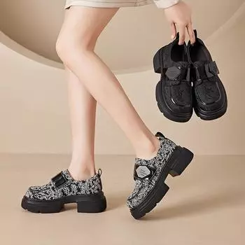 Повседневная обувь маленького размера, женские туфли на платформе с невидимым каблуком, женские туфли с цветочной вышивкой на липучке 32