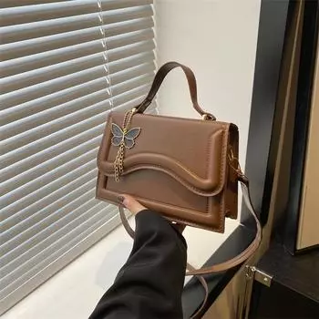 Повседневная простая маленькая квадратная сумка 2024 года, новая весенняя персонализированная сумка через плечо, модная сумка-мессенджер для поездок на работу, популярная сумка чёрный