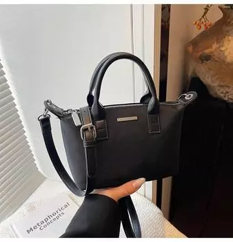 Повседневная простая сумка-ведро Новый весенний модный тренд Сумка-мессенджер на одно плечо Легкая сумка-тоут для поездок на работу чёрный