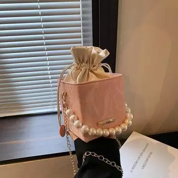 Повседневная сумка-цепочка, модная и простая сумка через плечо, маленькая женская сумка 2024 года, новый персонализированный тренд, маленькая квадратная сумка, сумка-мессенджер чёрный