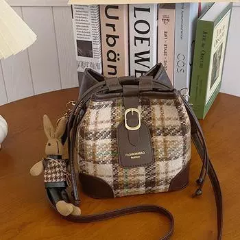 Повседневная сумка через плечо для поездок на работу 2024 года, новая зимняя сумка, женская модная трендовая сумка-ведро в стиле ретро, простая сумка-мессенджер Without pendant чёрный