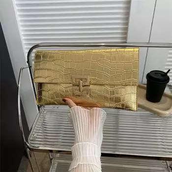 Повседневная сумка-клатч женская сумка 2024 летняя нишевая трендовая сумка-клатч новая сумка женская модная простая сумка-конверт чёрный