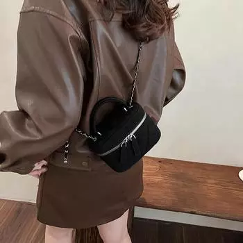 Повседневная сумка-коробка с бриллиантовой цепочкой, женская сумка, осень 2024, новая простая сумка-ведро, модная сумка-мессенджер через плечо коричневый