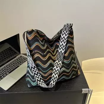 Повседневная сумка-тоут в стиле ретро большой емкости, модная повседневная сумка через плечо 2024 года, новый модный тренд, сумка-тоут для поездок на работу Without pendant чёрный