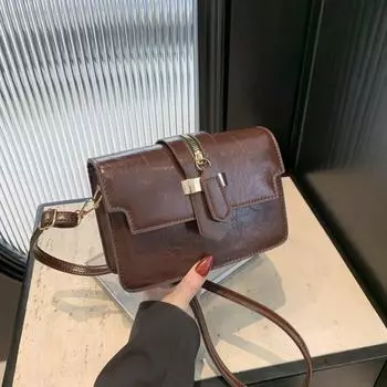 Повседневная трендовая сумка через плечо, простая модная женская сумка-мессенджер 2024 года, летняя новая повседневная тенденция, маленькая квадратная сумка для поездок на работу чёрный